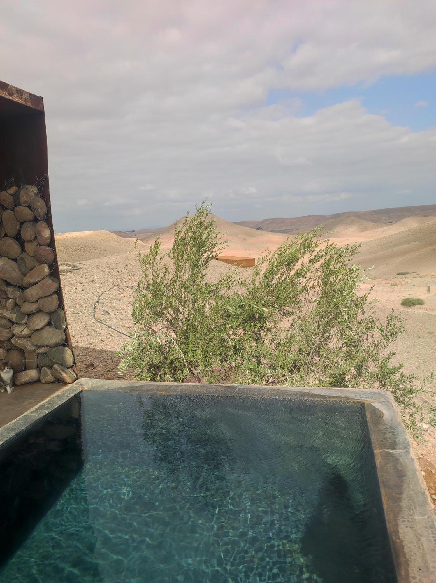 Revolution Stone Cliff Eco Resort Agafay Exterior photo